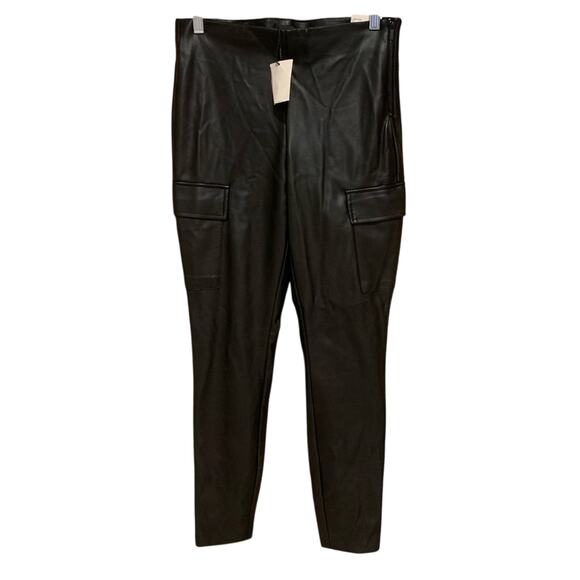 NWT ZARA Button Cargo Faux Leather Mid-Rise Leggings Black Size M Minimalist - Picture 5 of 16